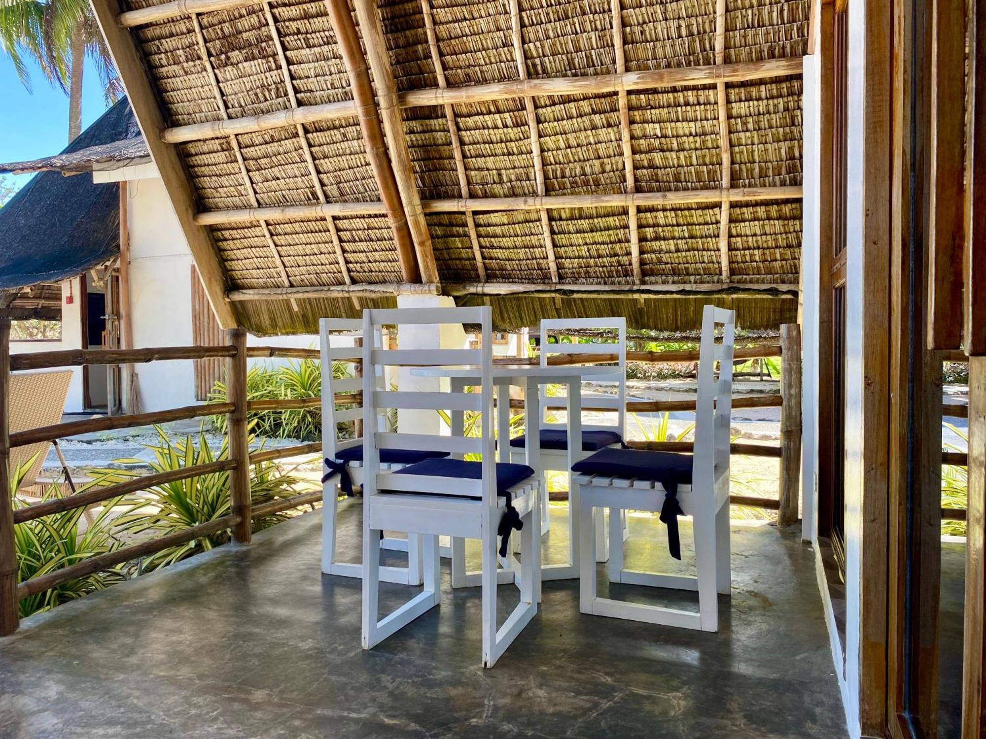Surya Beach Resort Palawan Aborlan Екстериор снимка