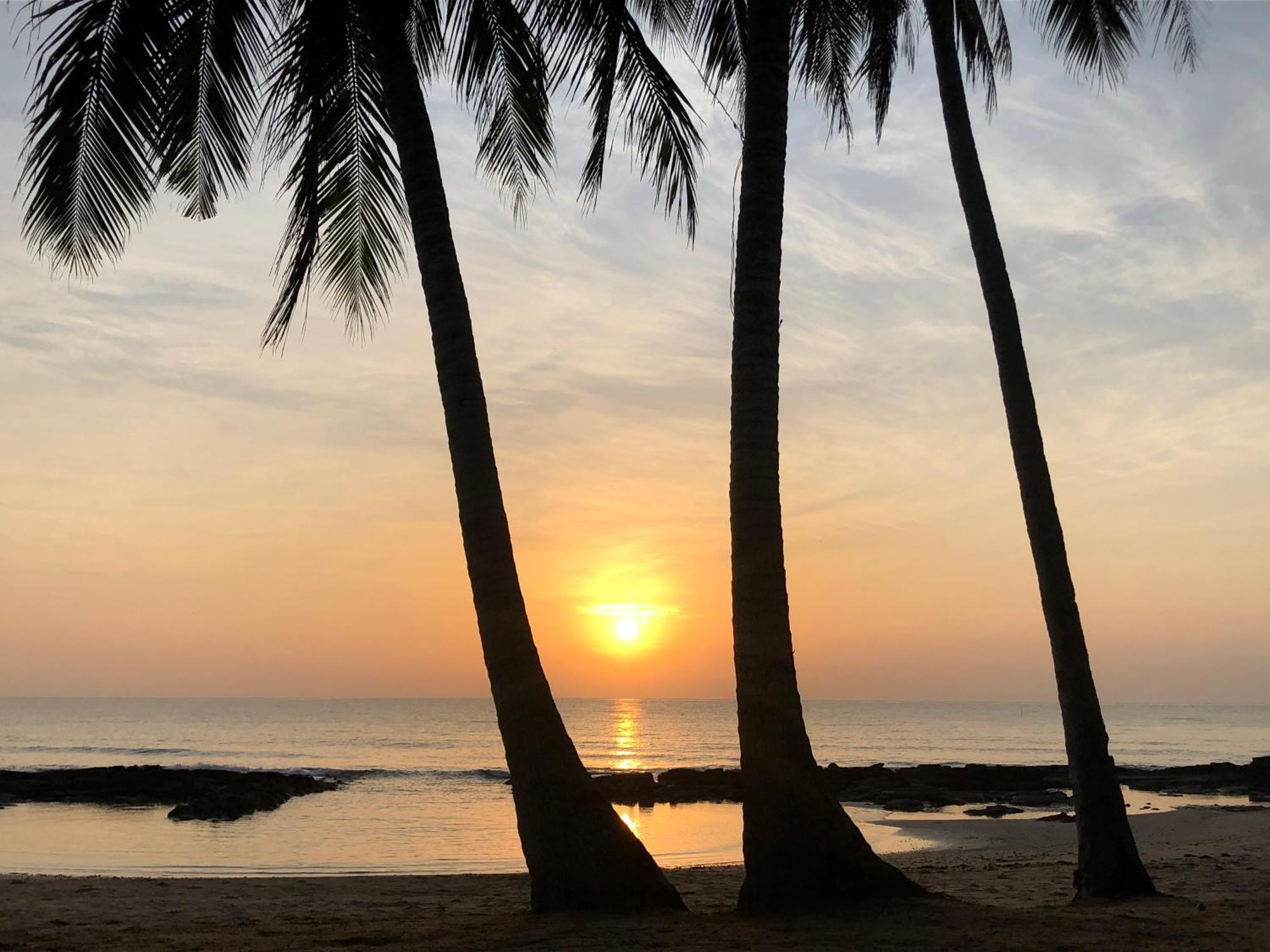 Surya Beach Resort Palawan Aborlan Екстериор снимка